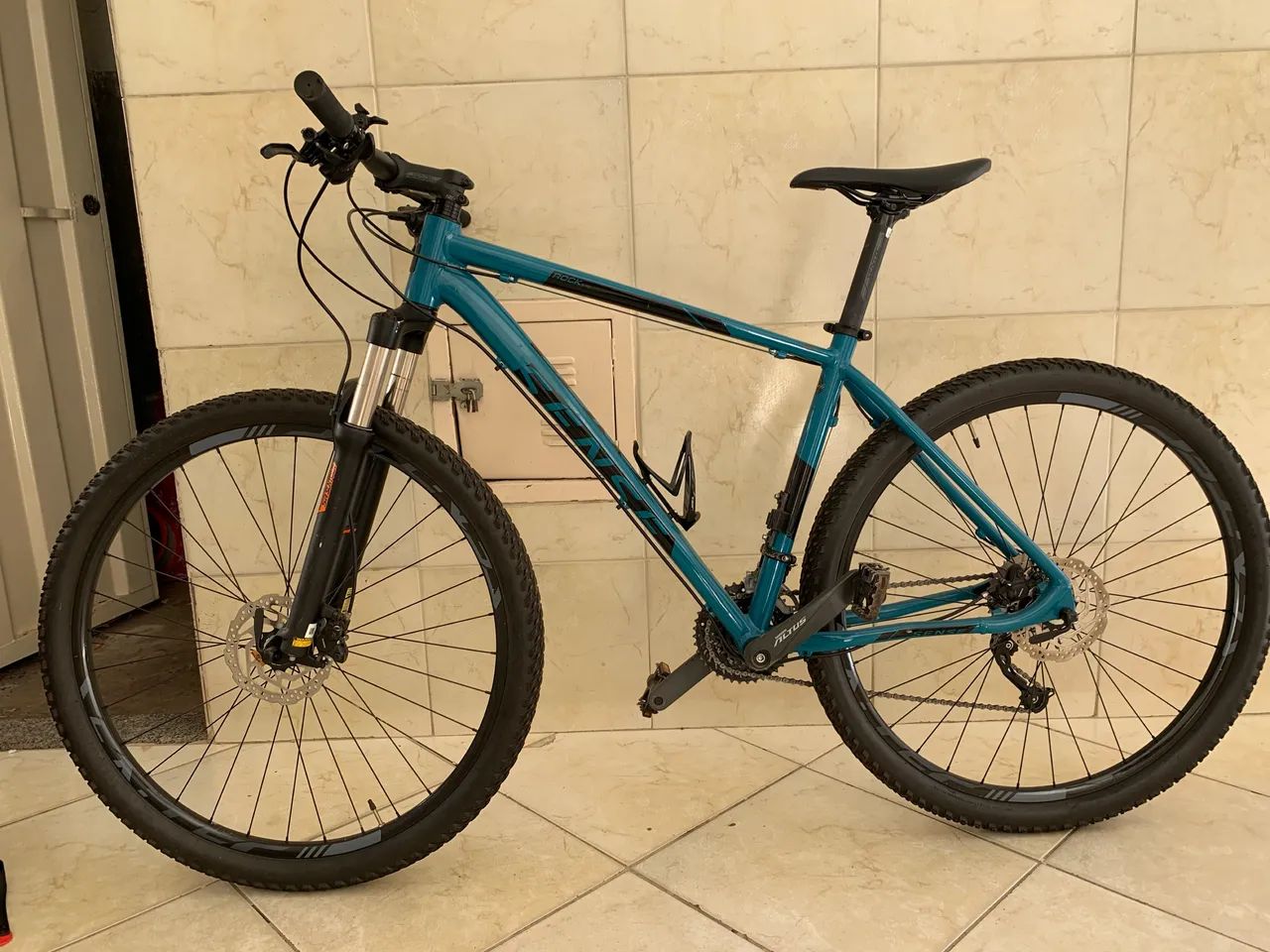 Bicicleta Sense Rock Evo 19 - Foto 2