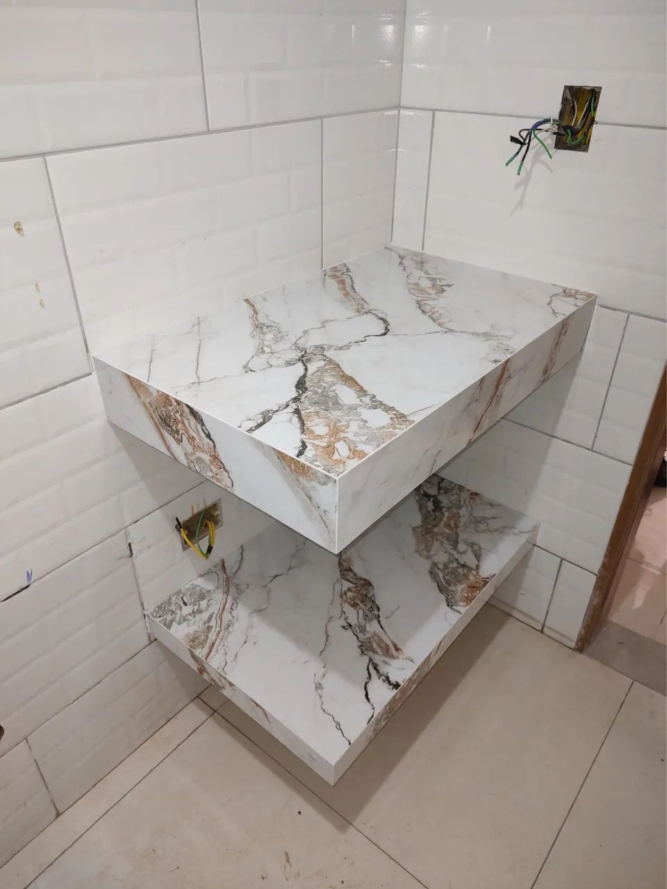 Pias esculpidas e sobreposta  - Foto 5