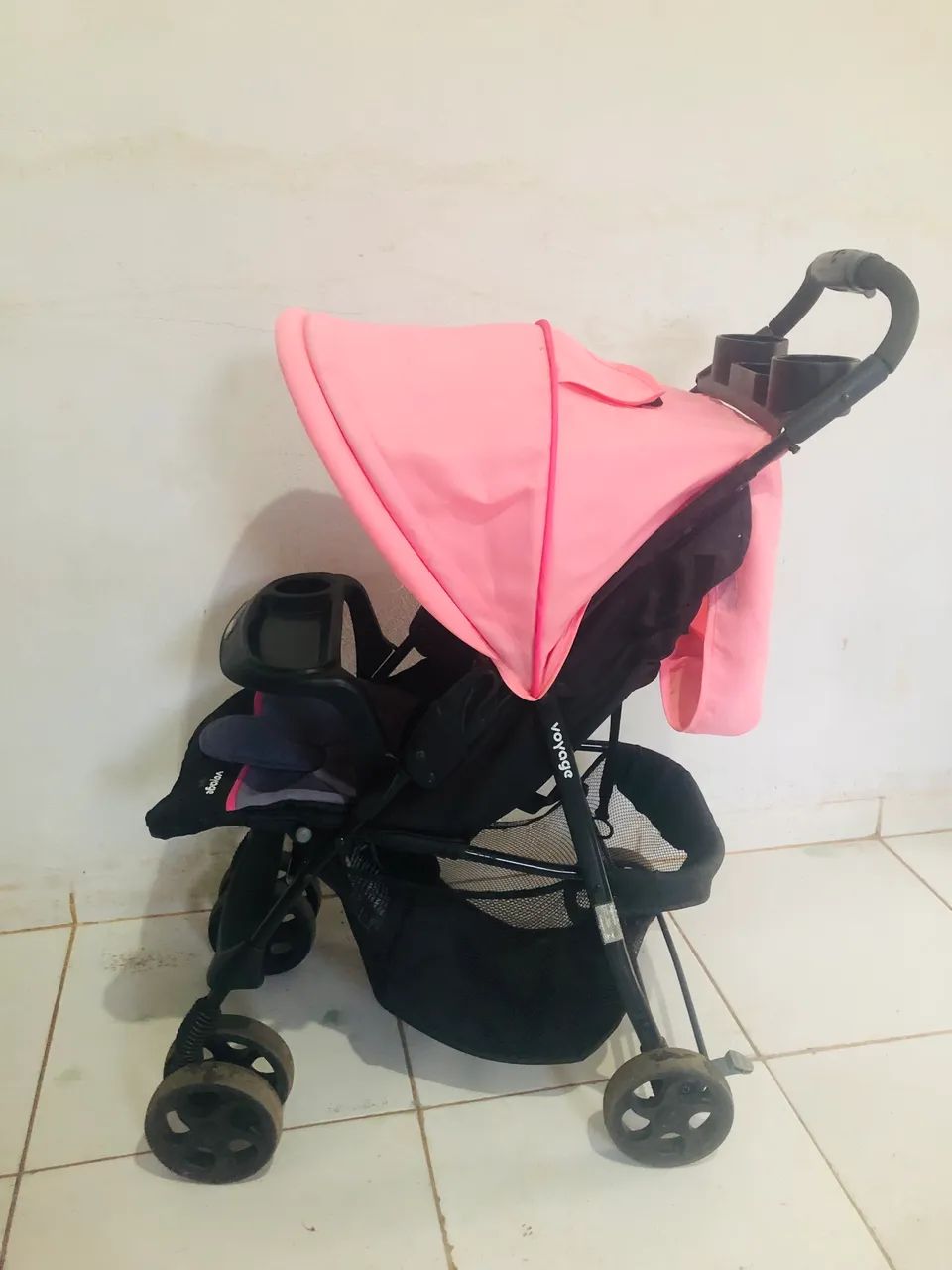 Carrinho de bebê voyage 