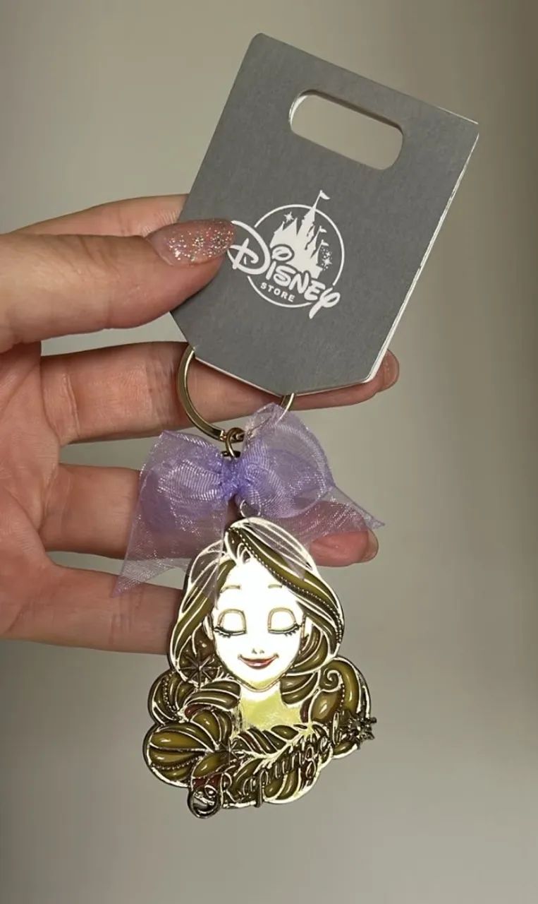chaveiro rapunzel disney store japão - Foto 2