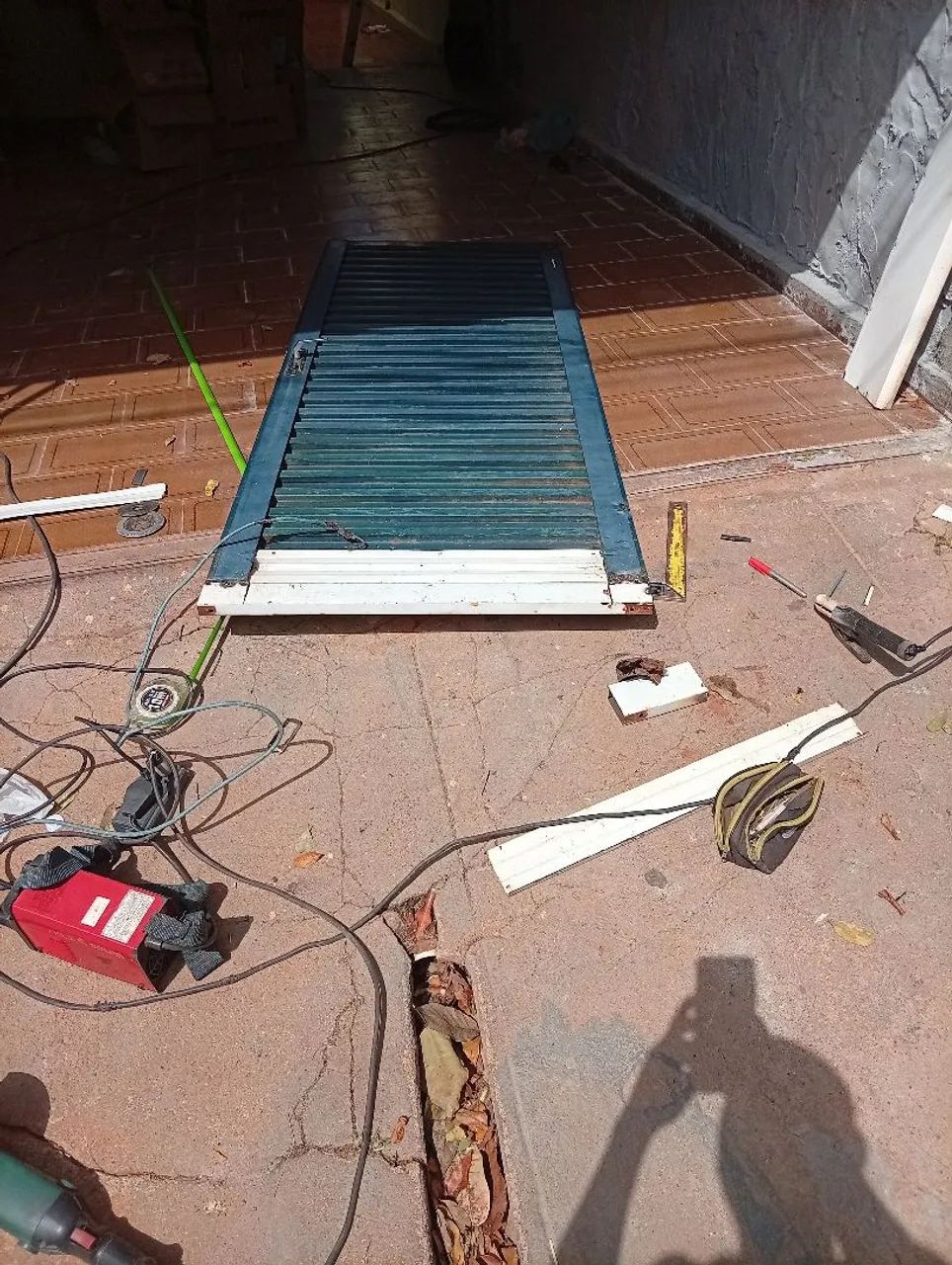 Manutenção de portão e porta e solda