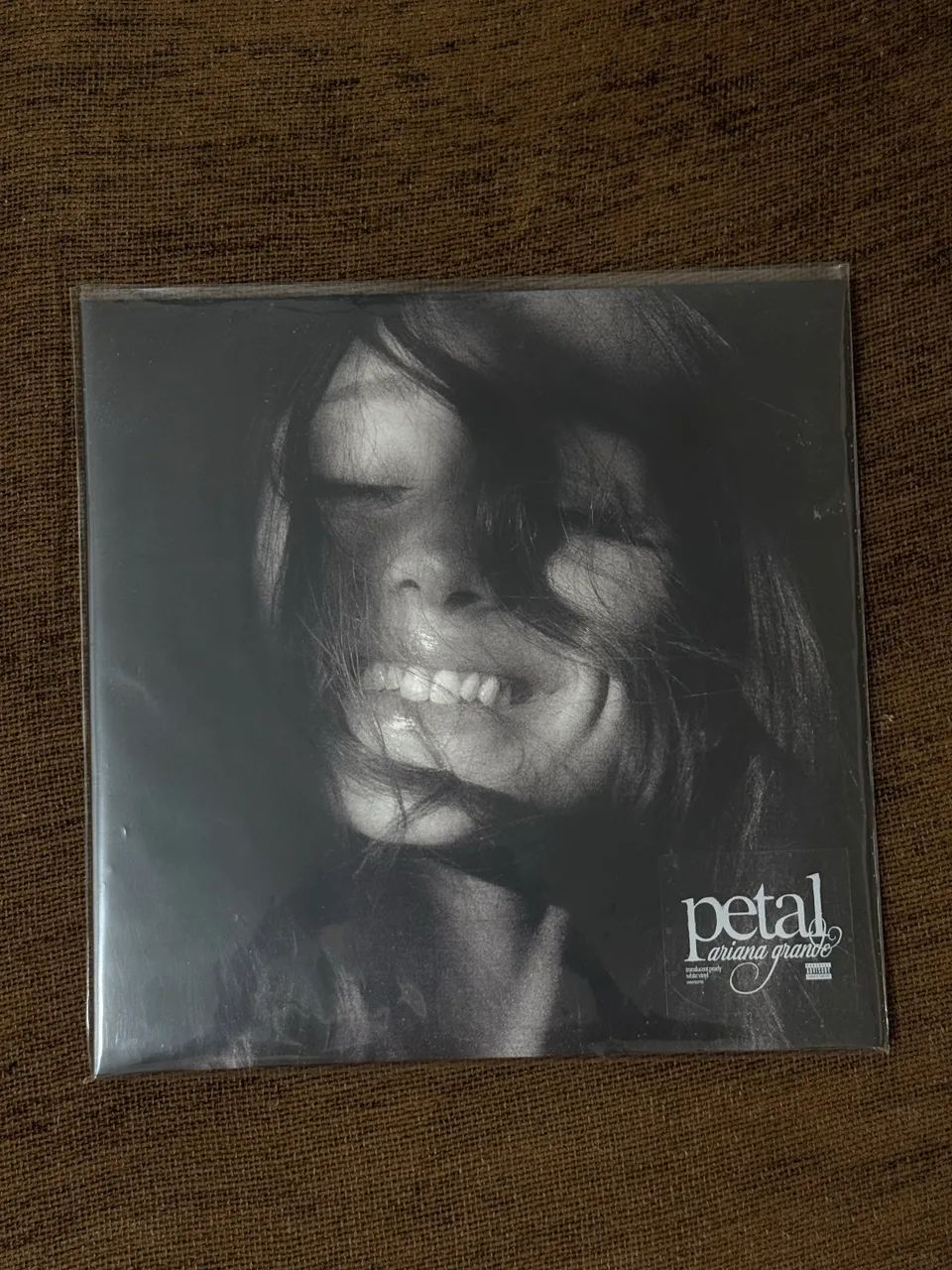 ariana grande - petal (disco de vinil) - Foto 3