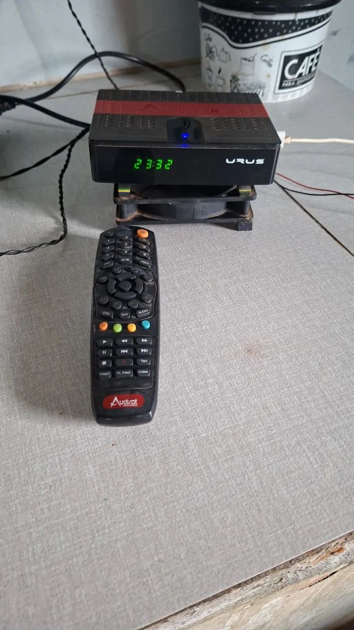 Aparelho receptor usado em excelente condições de uso,  sem nenhum defeito  - Foto 2