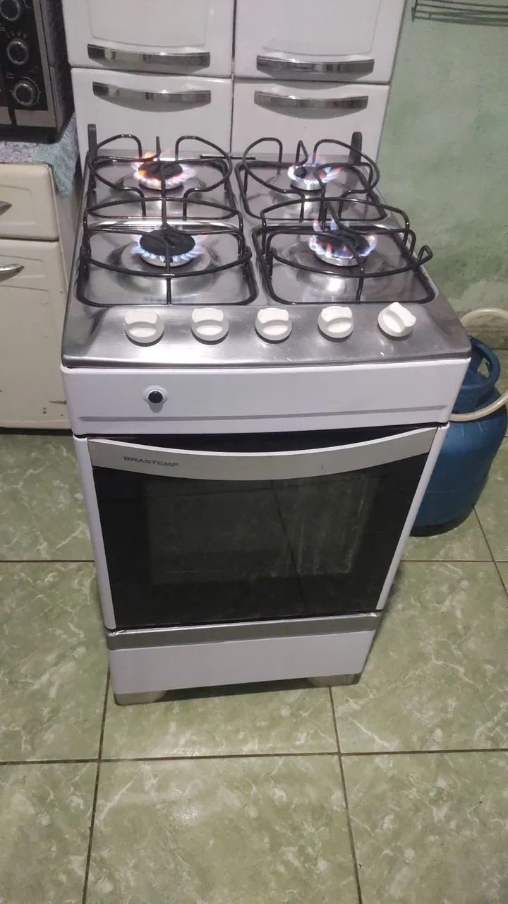 Fogão Brastemp 4 bocas funcionando.(FAÇO ENTREGA) - Foto 2