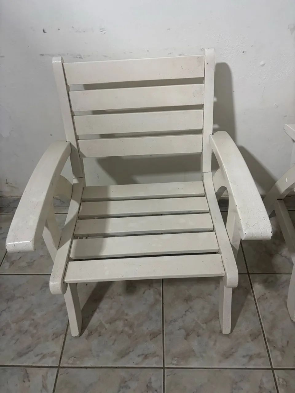 Conjunto de madeira mesa com 4 cadeiras pra área externa . - Foto 3