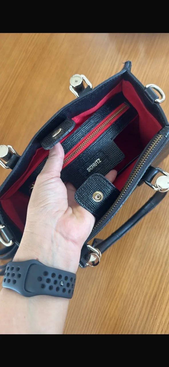 Vendo uma bolsa Shutz nova - Foto 4