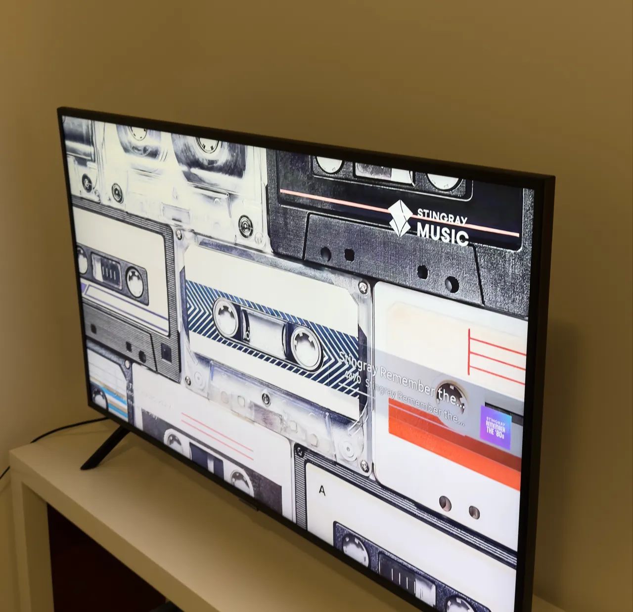TV smart UHD 4K 43 polegadas  - Foto 2