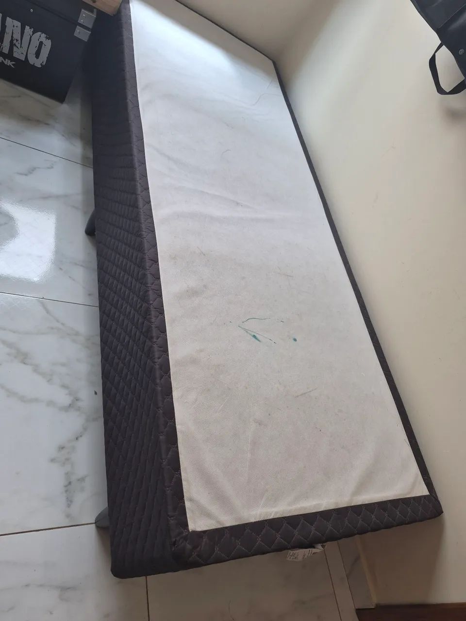 Vendo 2  base de cama box solteiro  - Foto 2