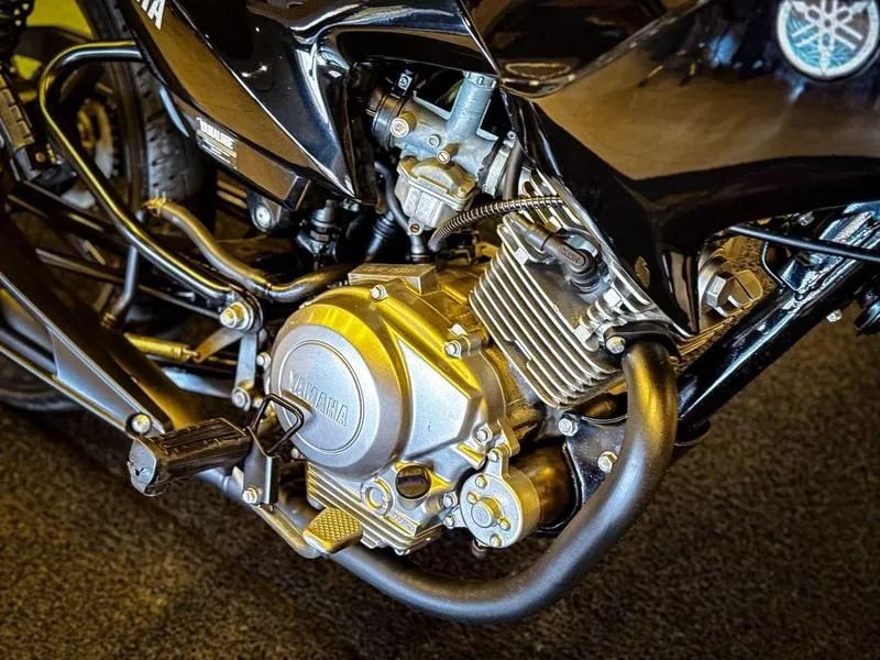 YAMAHA YBR125 FACTOR ED 2016 - Foto 4