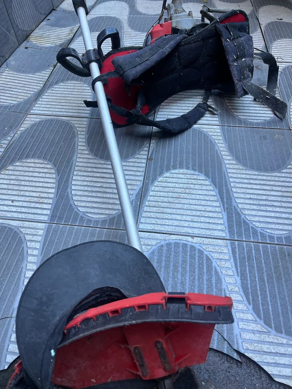 Vende-se roçadeira  - Foto 2