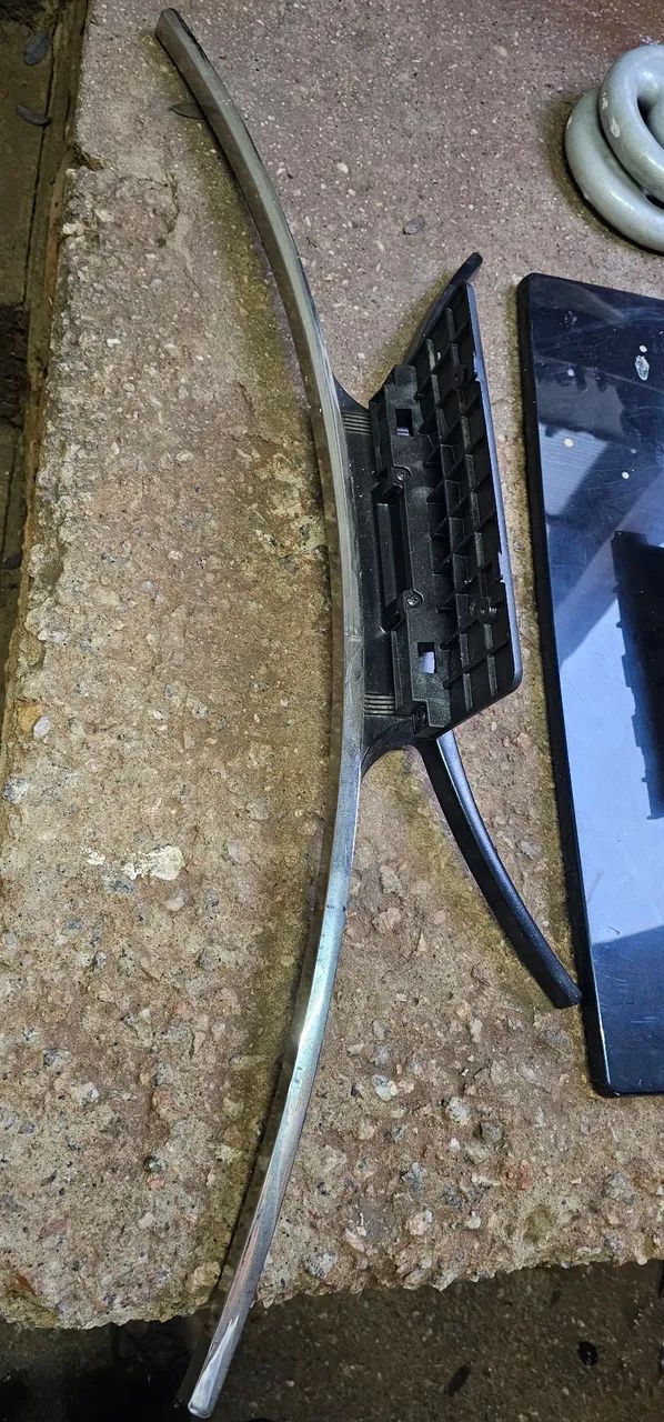 Pé de Tvs  - Foto 4