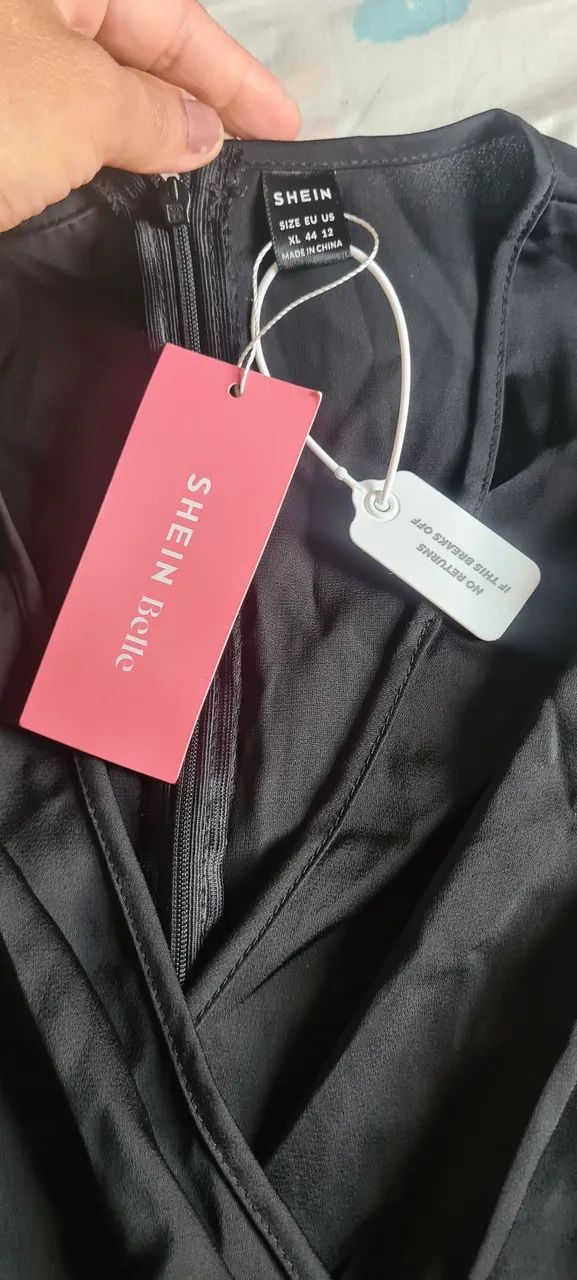 Vestido Preto tipo Envelope Shein Belle Ram 46 - Foto 3
