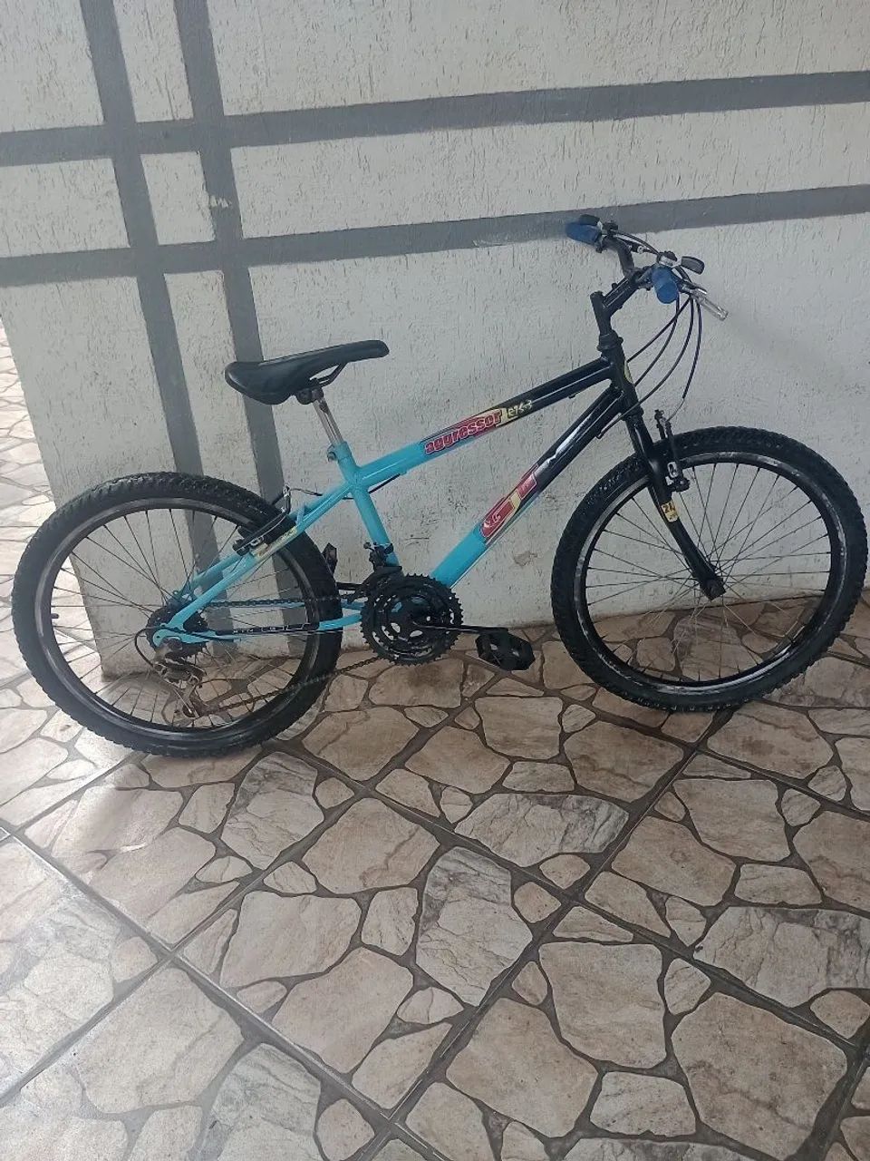 Bicicleta aro 24 com marchas 