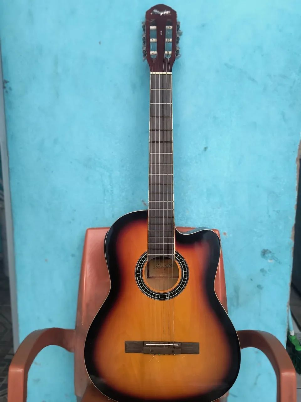 Violão eletrônico 