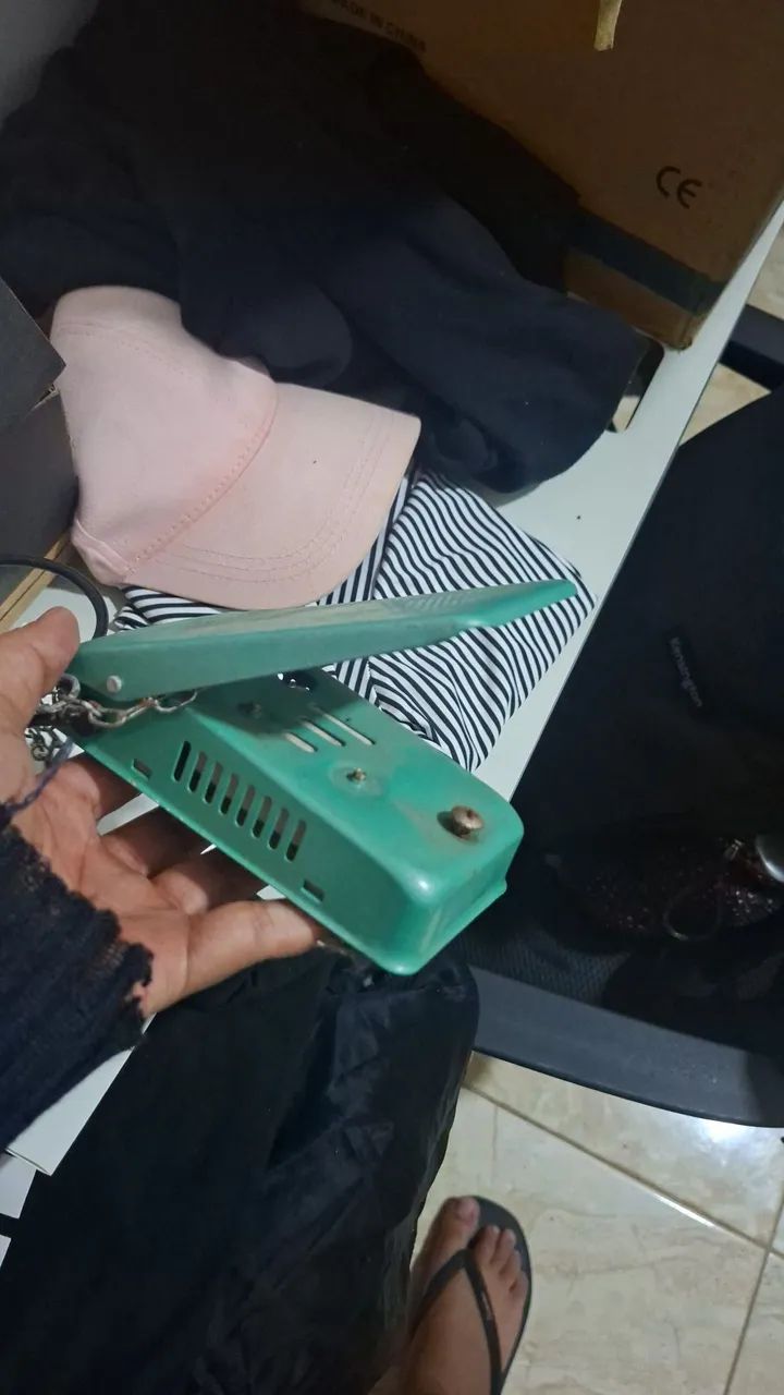 Máquina overlock com mesa de encaixe - Foto 3