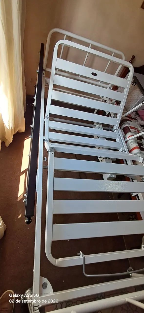 Cama Hospitalar Motorizada Elétrica semi nova com controle com elevação da cabeça e pernas - Foto 4