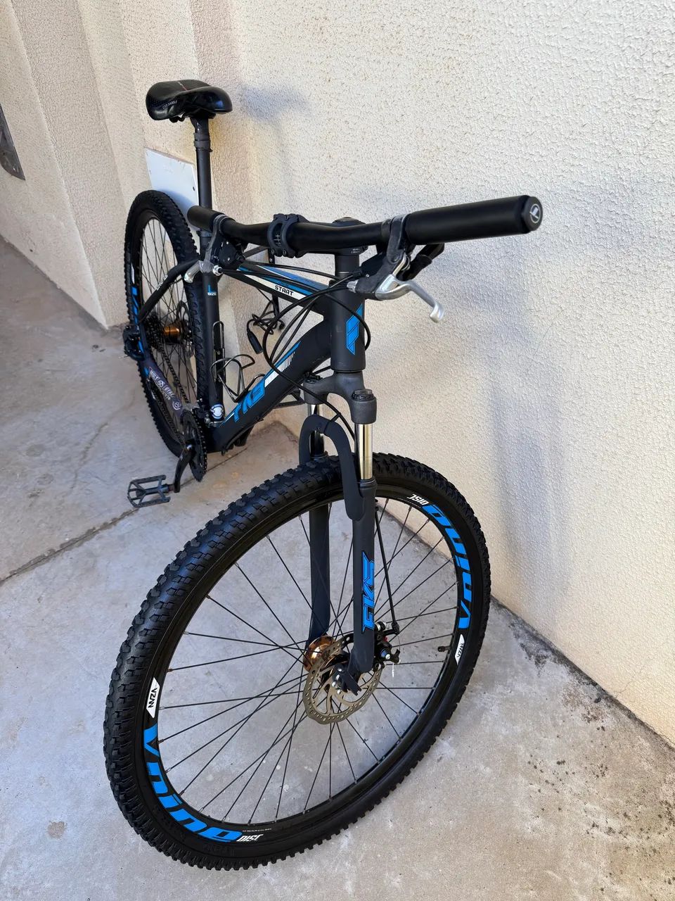 Bicicleta FKS Start Aro 29 PRETA/AZUL - Foto 3