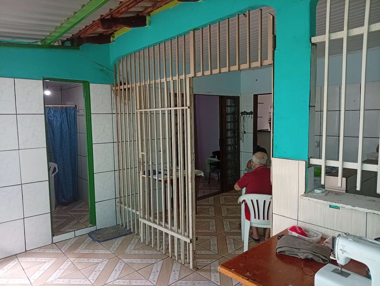 Vendo sobradinho e casa