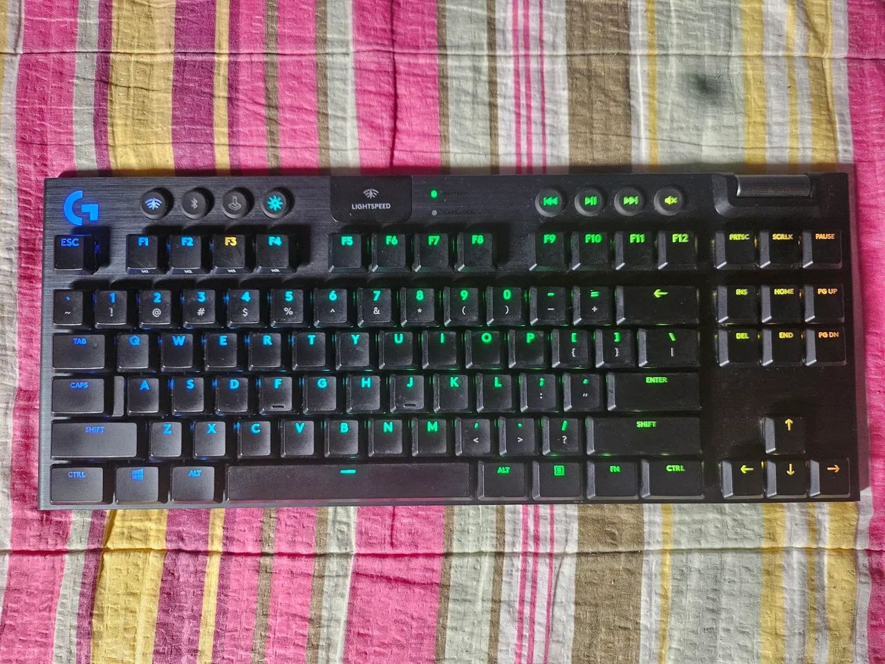 Teclado Logitech G915 TKl - Foto 2