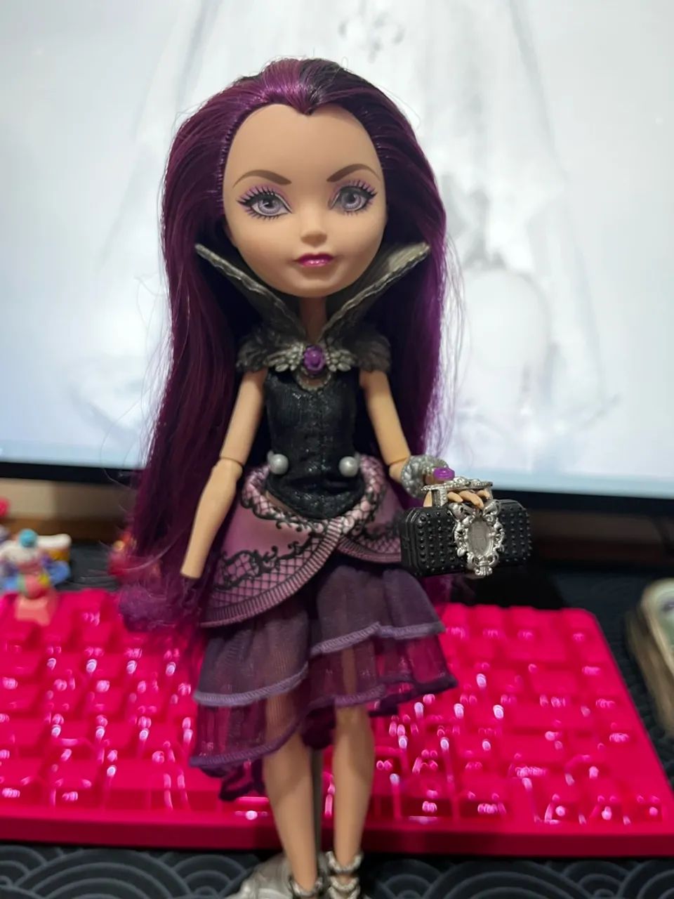 RAVEN QUEEN AVARIADA - EVER AFTER HIGH - Foto 4