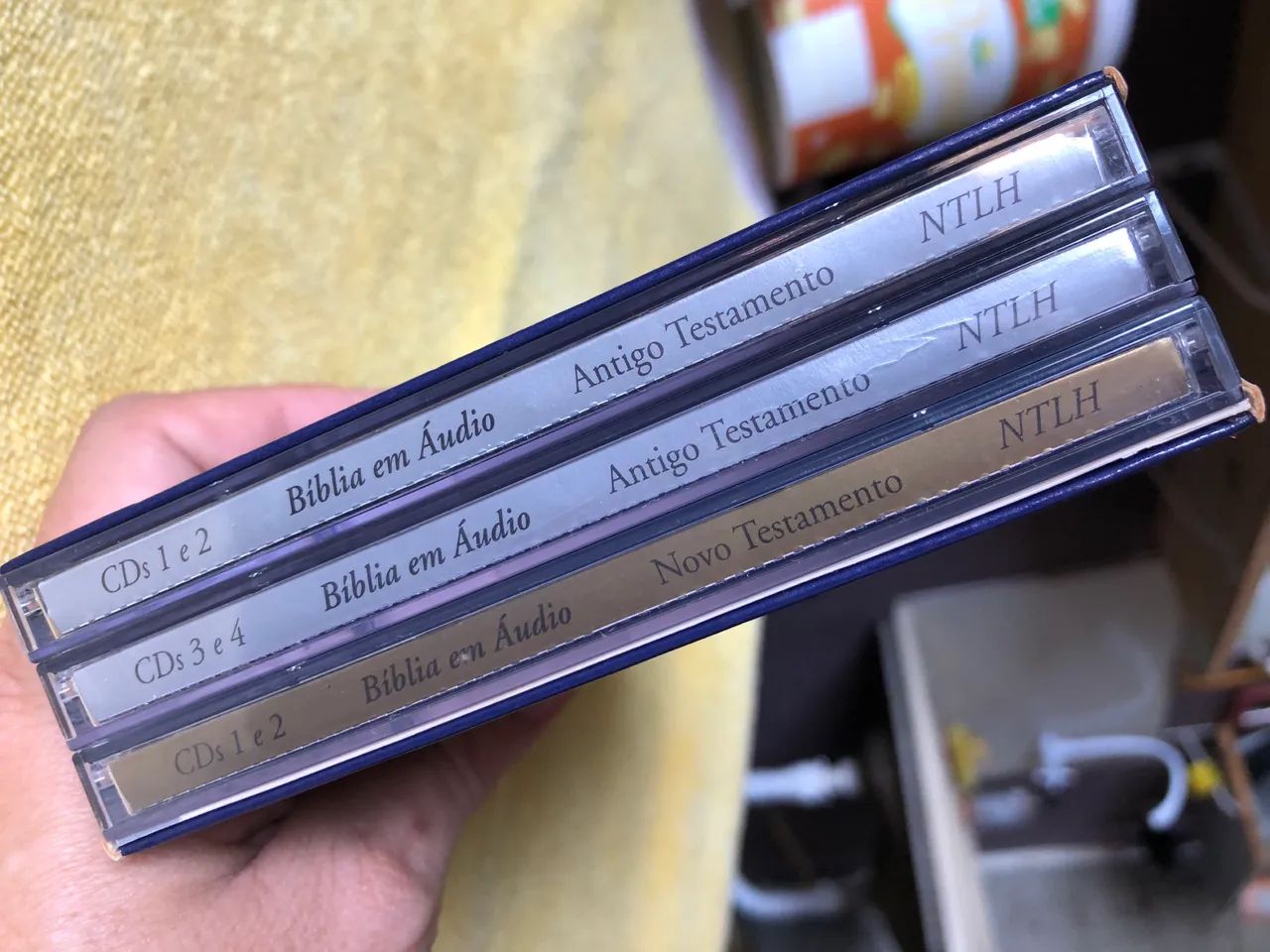 A BÍBLIA EM ÁUDIO EM 6 CD?s - Foto 3