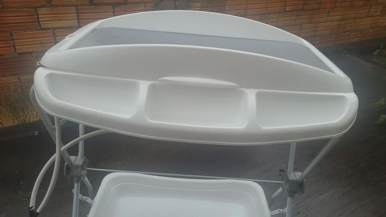Vendo Banheira com trocador s suporte 