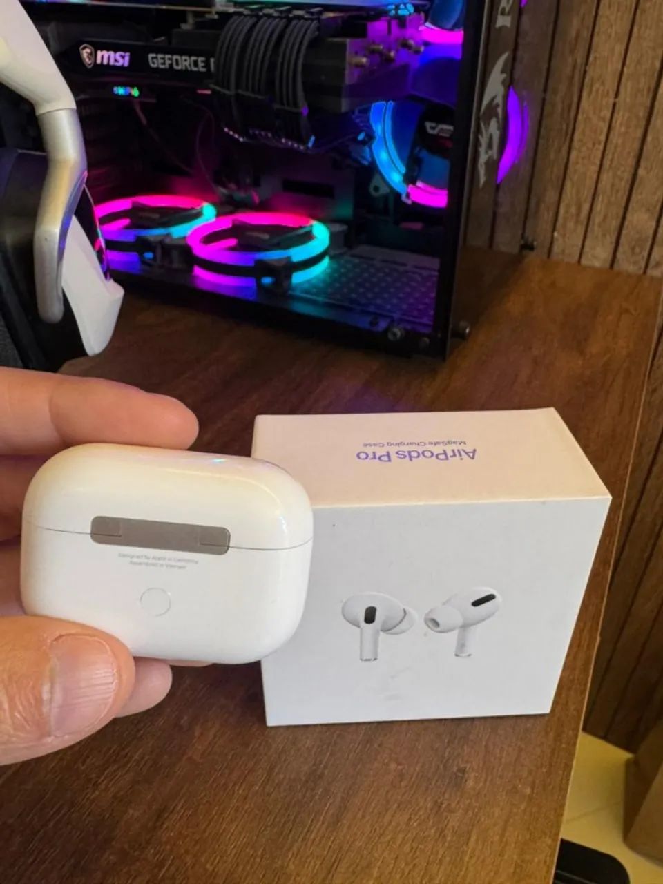 AirPods Pro original Apple (1ª geração) com NF + caixa - excelente