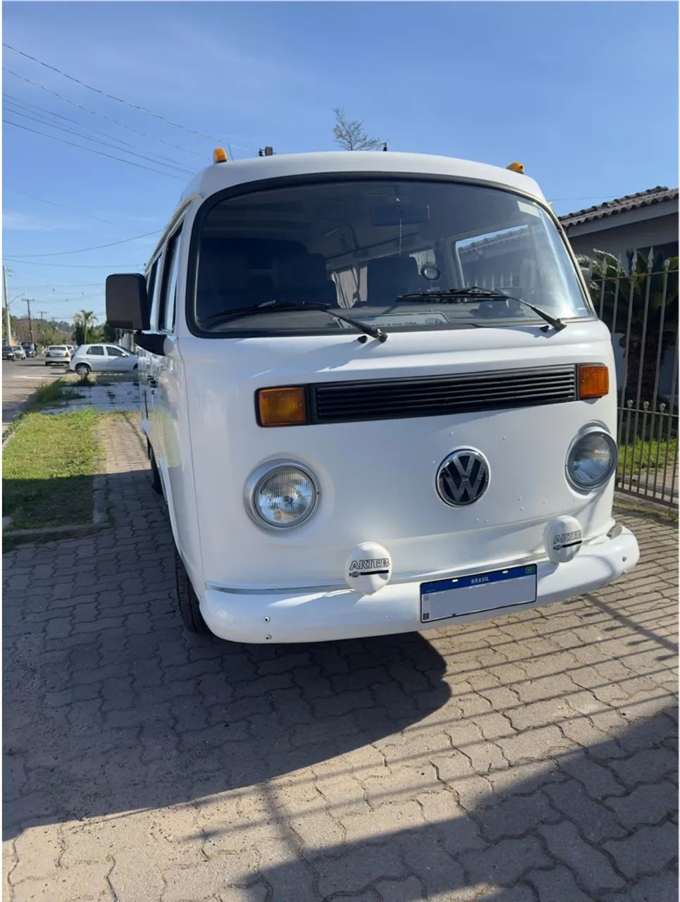 Volkswagen Kombi Lotação 1.6 MPI 2002