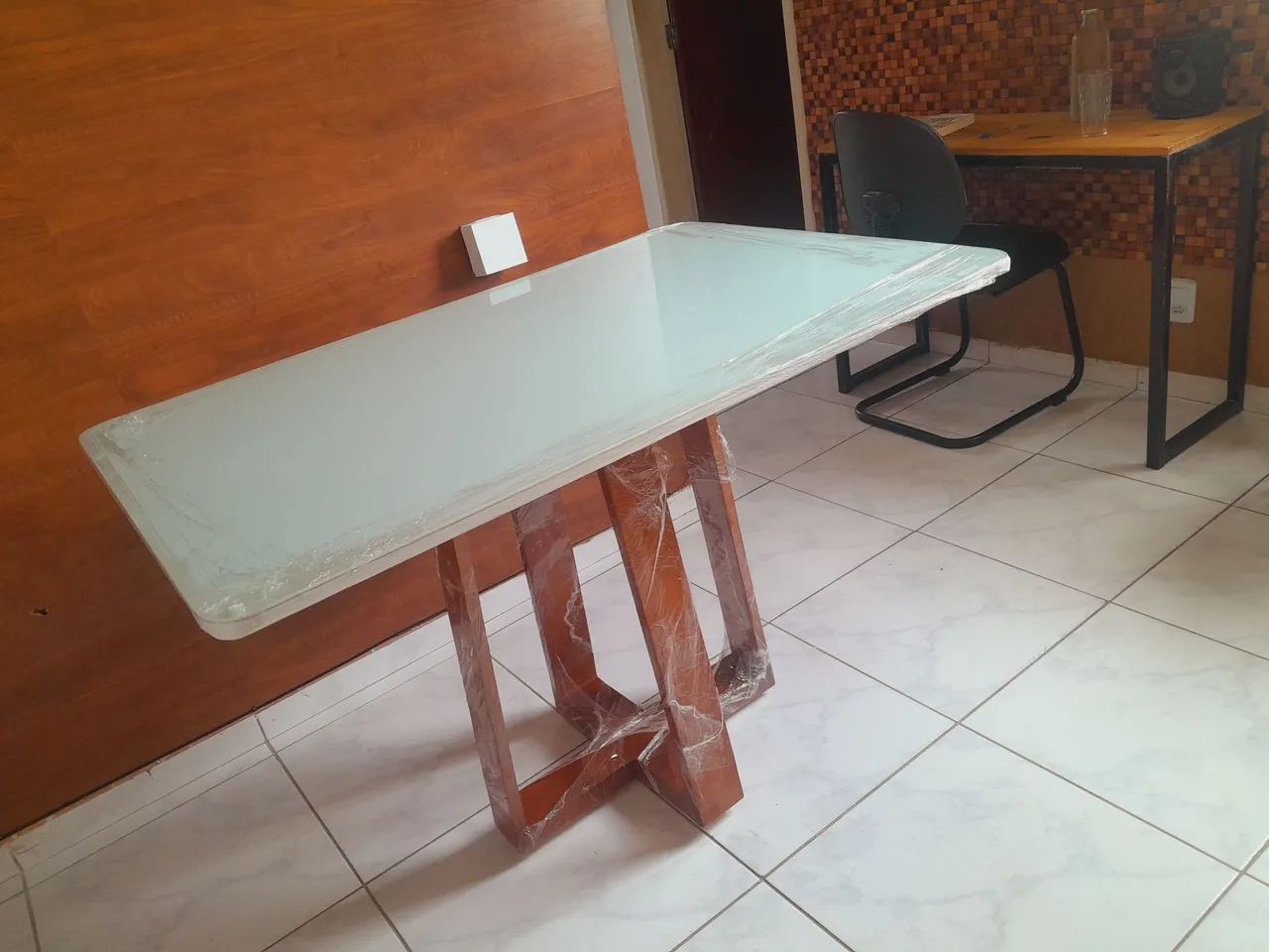 Mesa de jantar laqueada 