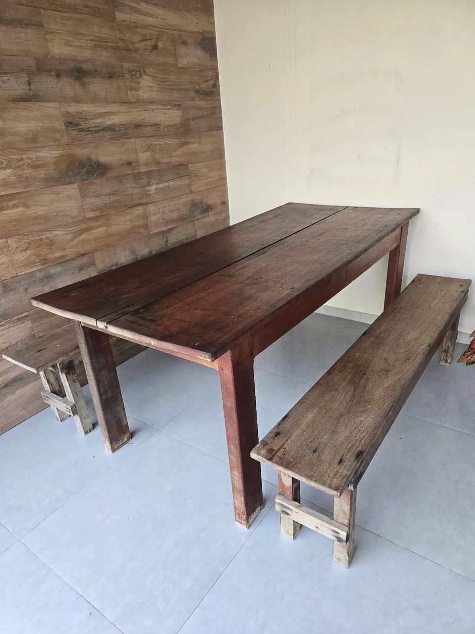 Mesa de madeira. - Foto 2