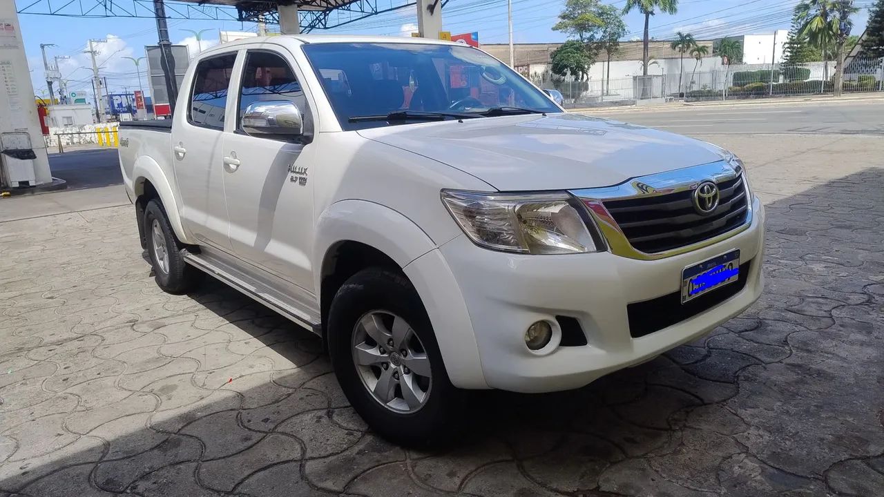 Toyota Hilux 2014