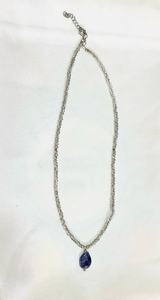 Vende-se Colar com pedra natural Sodalita com acabamento extras no Colar.  - Foto 2