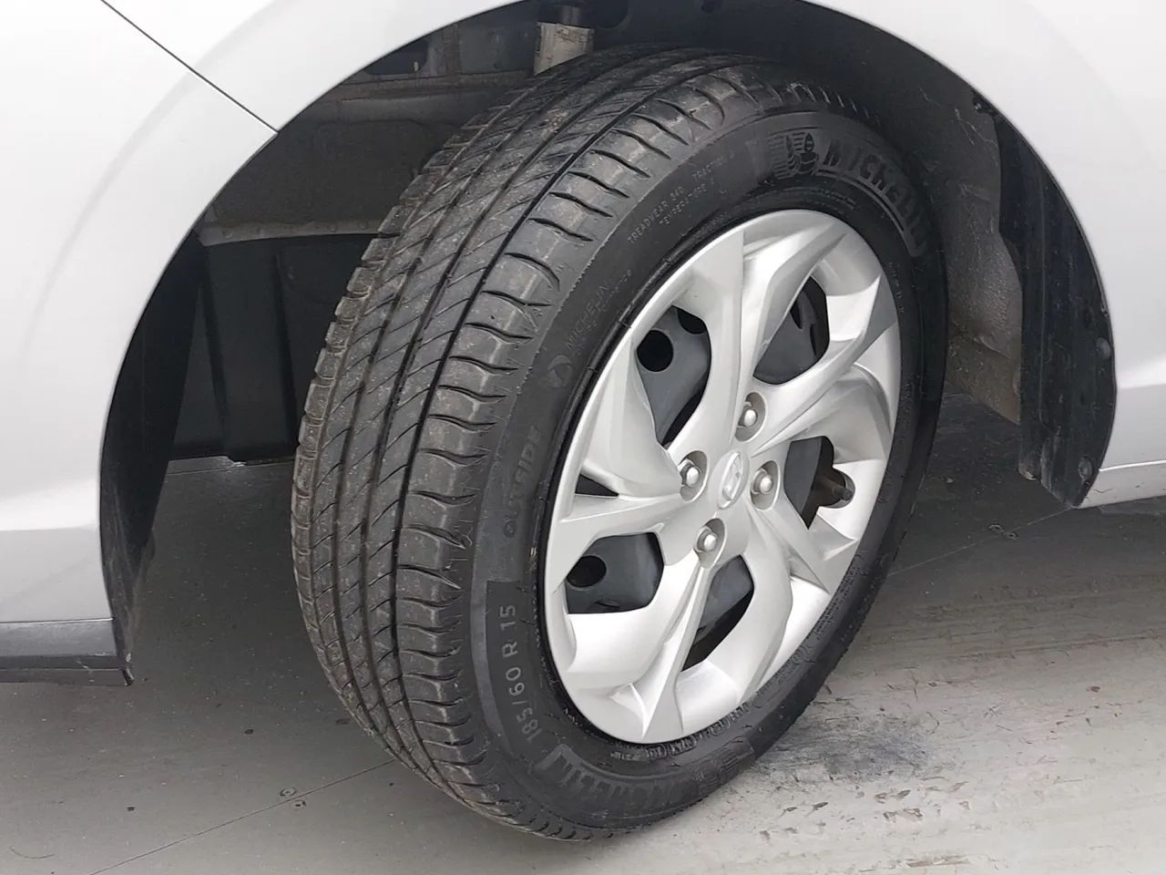 Hyundai HB20S Comfort Style 1.0 TB Flex 12V Mec., foto 11 de 18