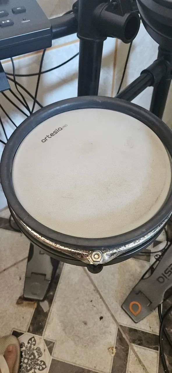 Caixa da bateria artesia pro A30 com defeito.
