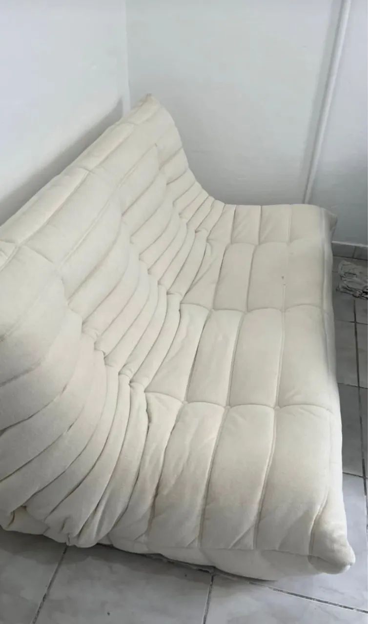 SOFA TOGO BOUCLE OFF WHITE 3 LUGARES - Foto 4