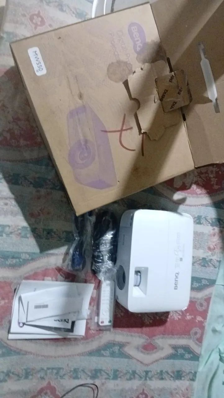 Vendo projeto multimídia novo nunca usado dou garantia passo cartão e aceito Pix 2300