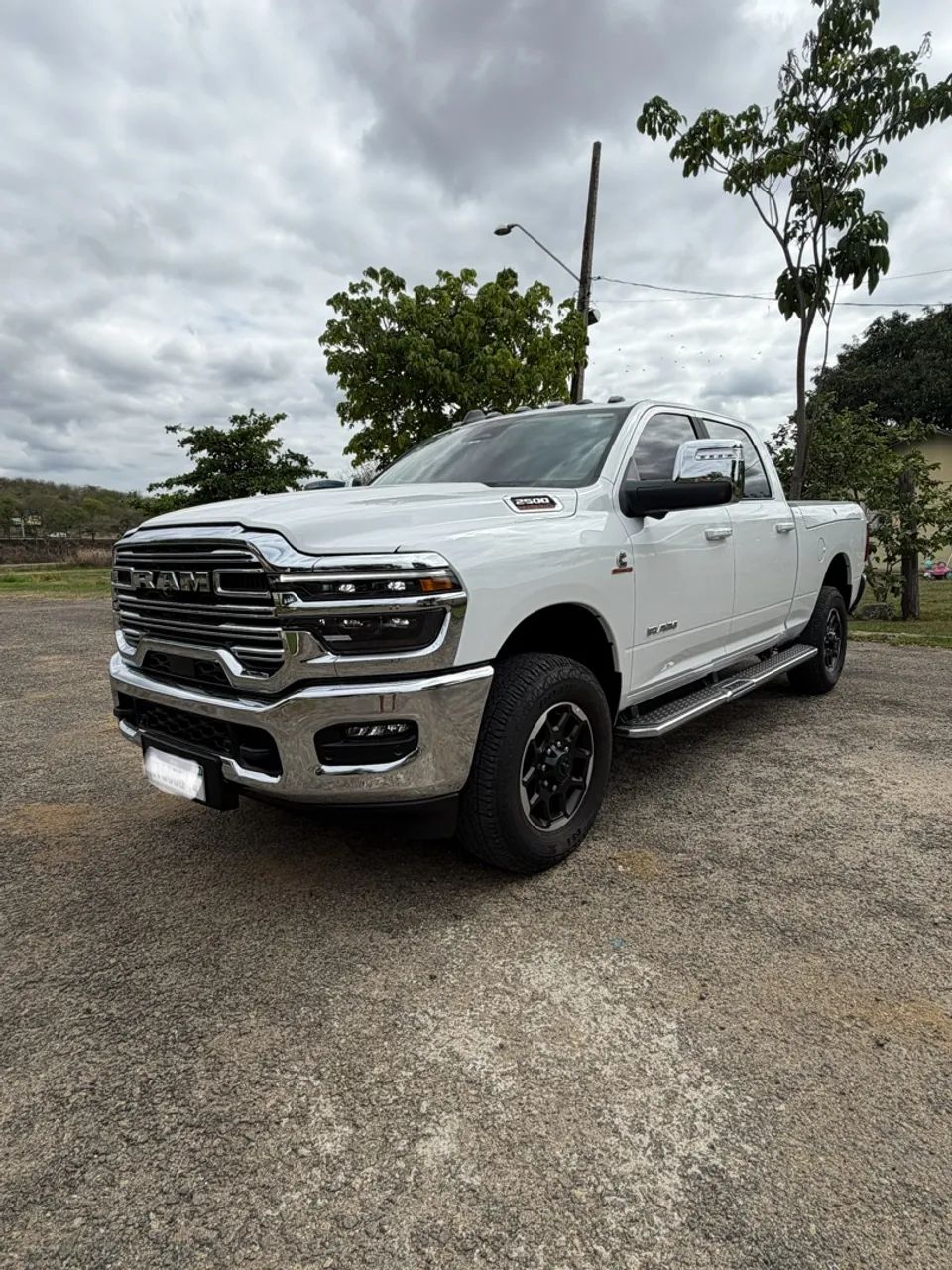 Ram 2500 LARAMIE 6.7 TDI CD 4X4 DIESEL 2025