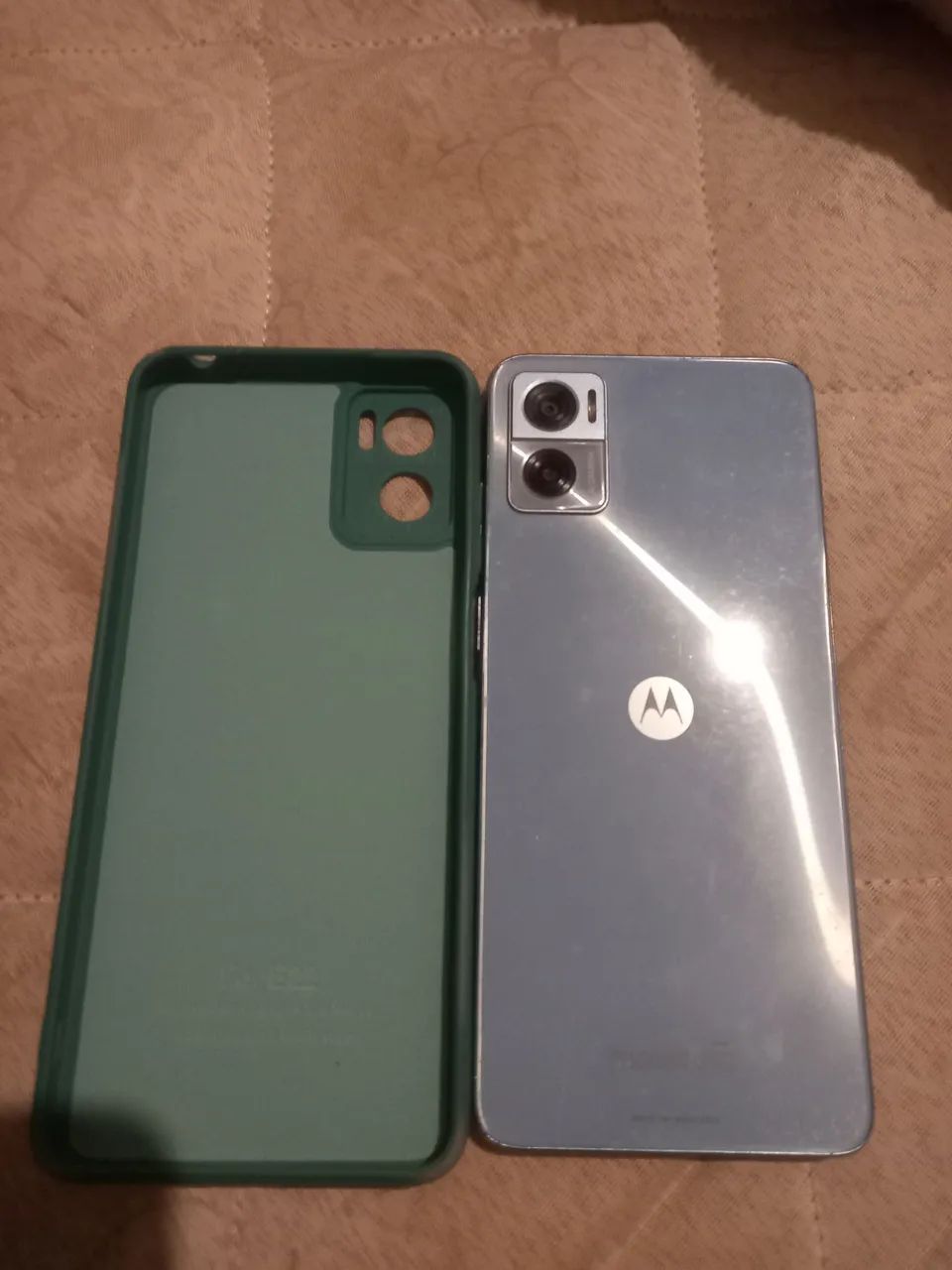 Vendo celular Motorola moto e22 - Foto 2