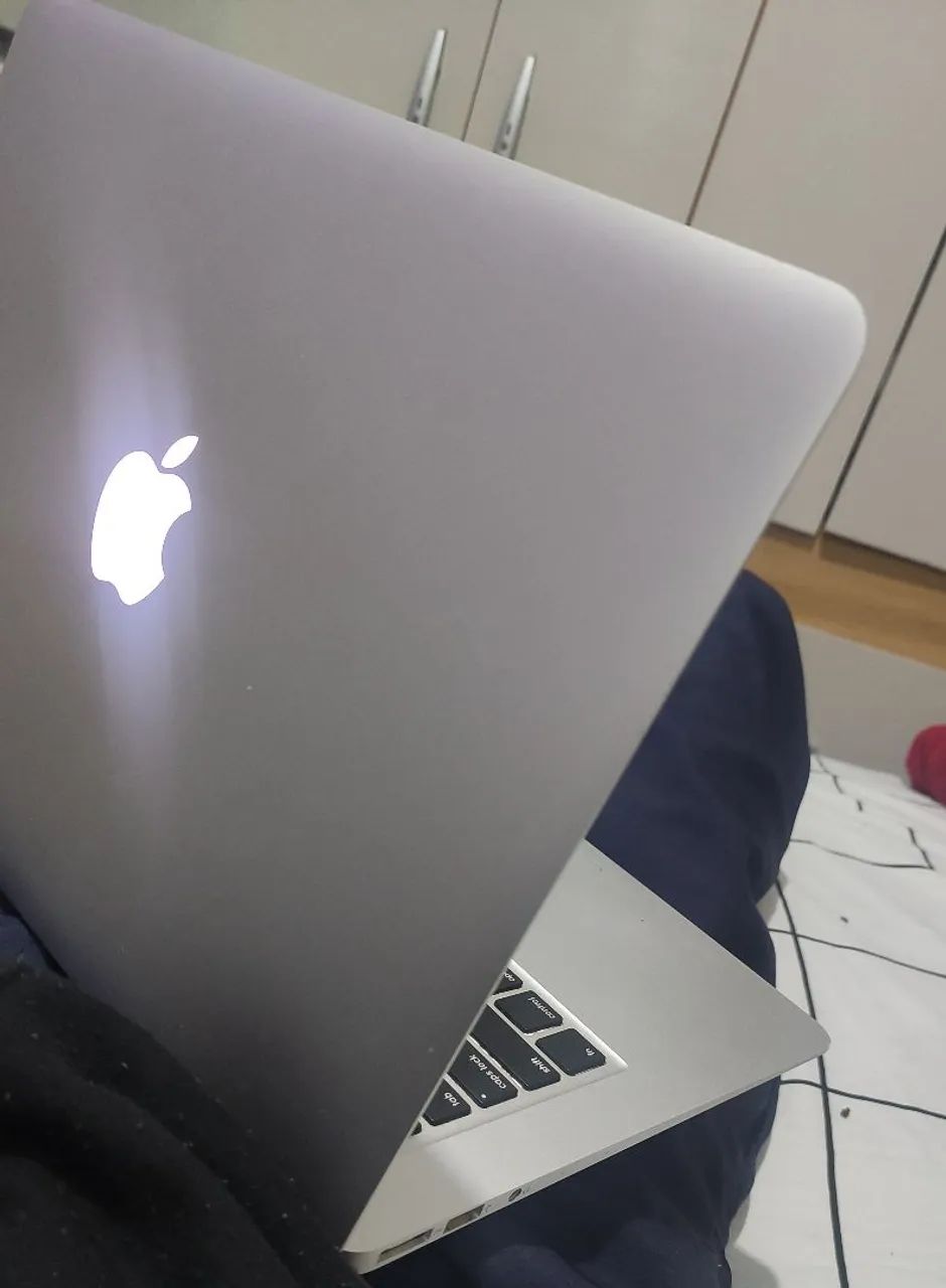 MacBook air 13 Core i5 - Foto 3