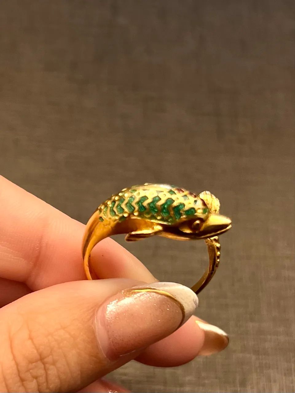 Anel Emerald Dolphin em Ouro 18k 750 - Foto 4