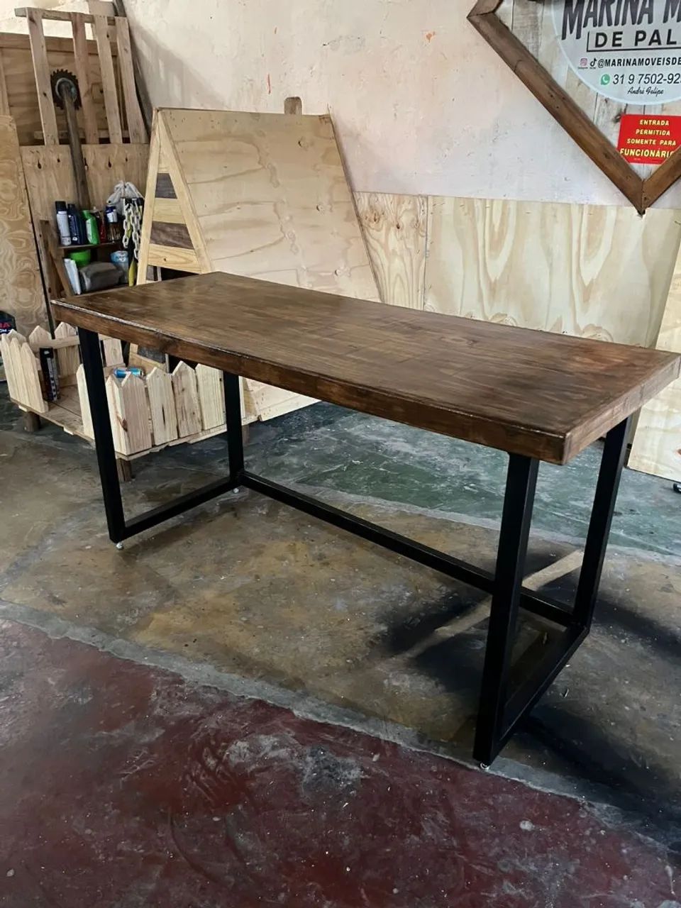 Mesa estilo industrial metal e madeira rústica sob medida  - Foto 4