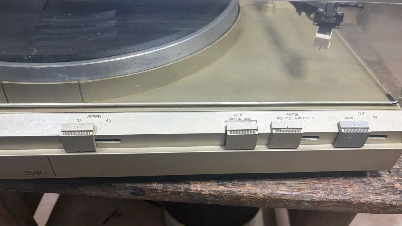 Toca discos Gradiente D40 automático  - Foto 2