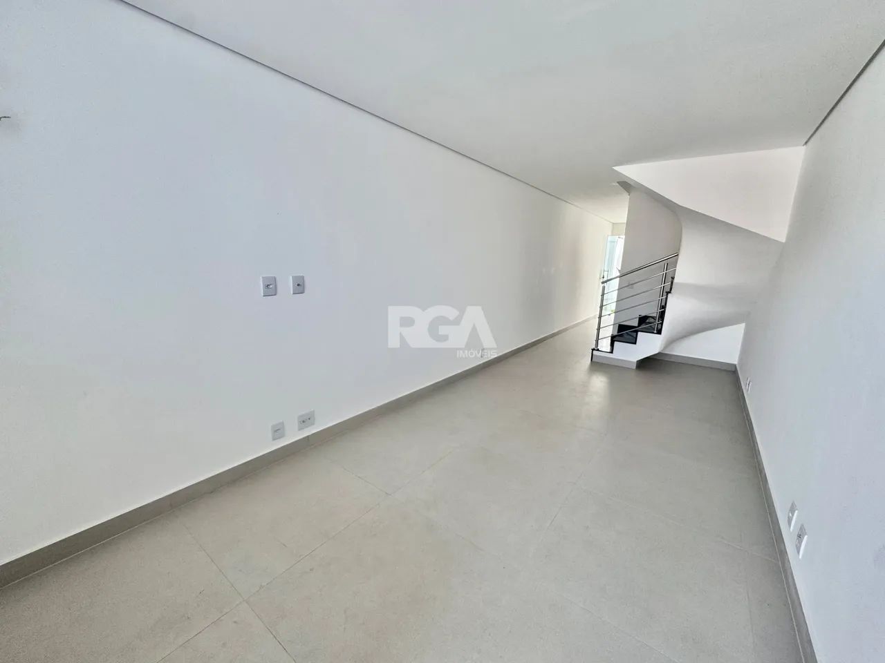 CASA DUPLEX COM 2 SUÍTES E 2 VAGAS  COPACABANA - Foto 5