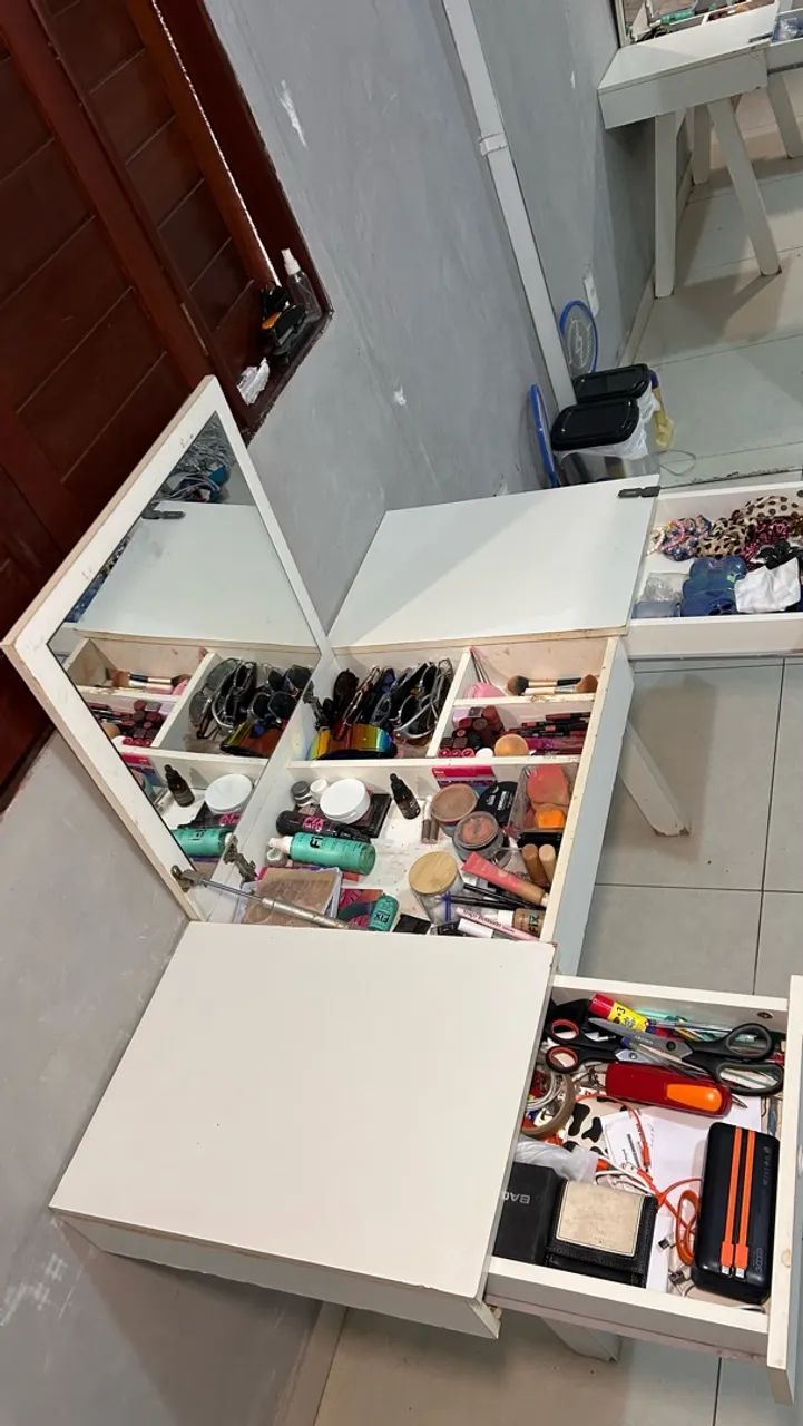 Vendo penteadeira com espelho  - Foto 4