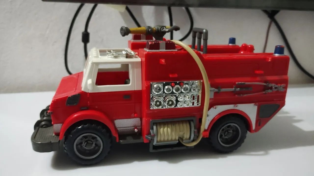 Carinho de bombeiros antigo  - Foto 3