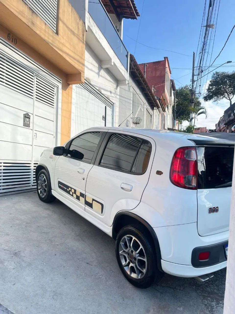 Fiat Uno Sporting 1.4 EVO Fire Flex 8V 4P 2012 - Foto 2