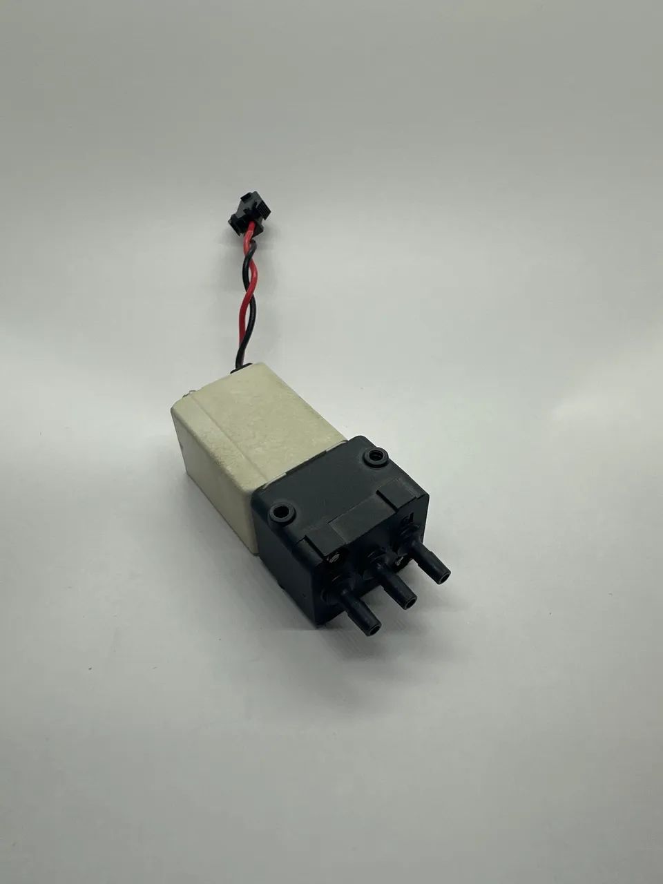 Válvula solenoide SMC LVMK202-6J