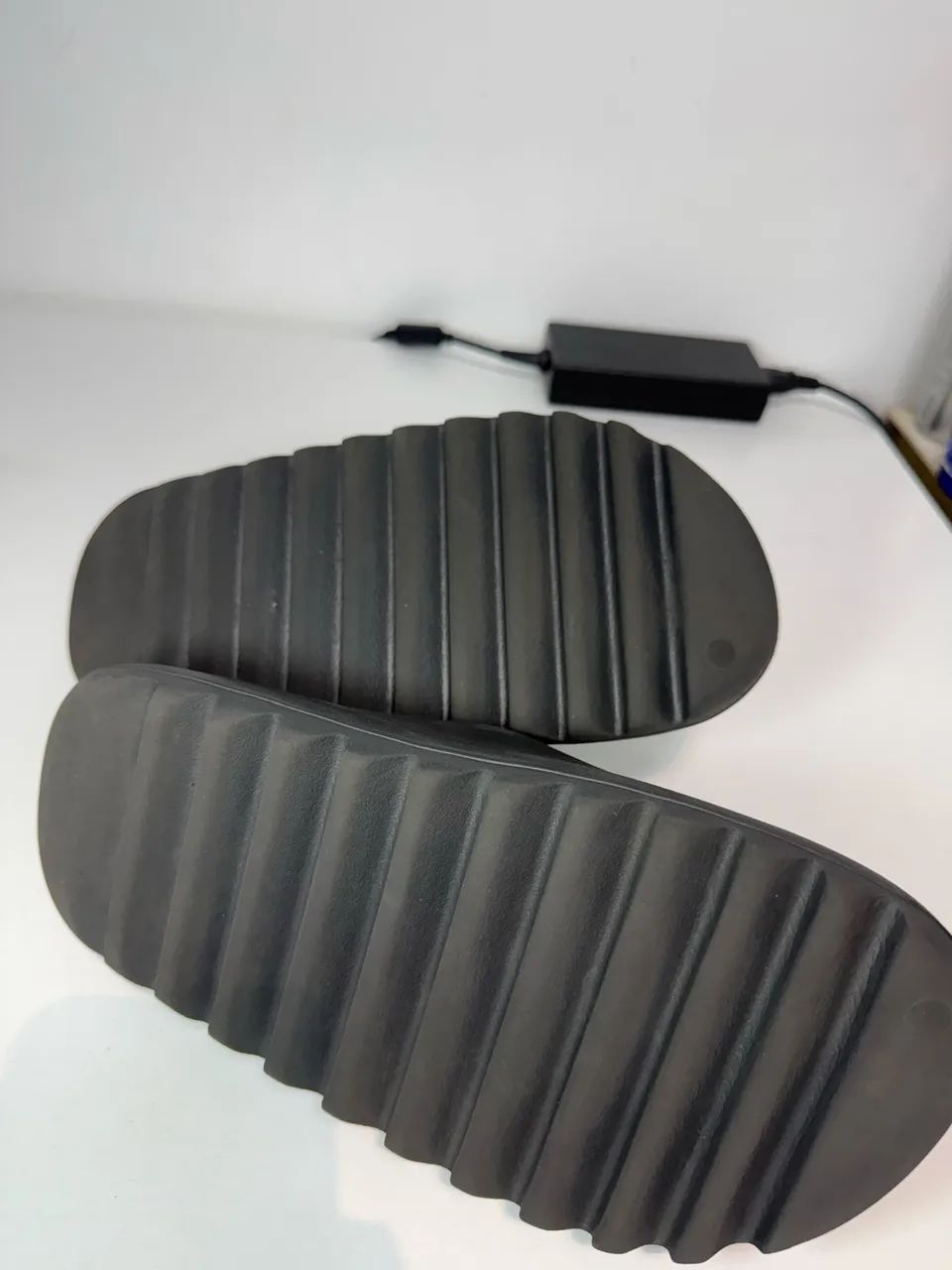 Yeezy Slide Onyx - Foto 3
