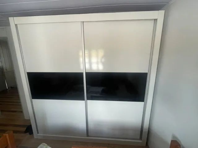GUARDA ROUPA GRANDE  - Foto 2