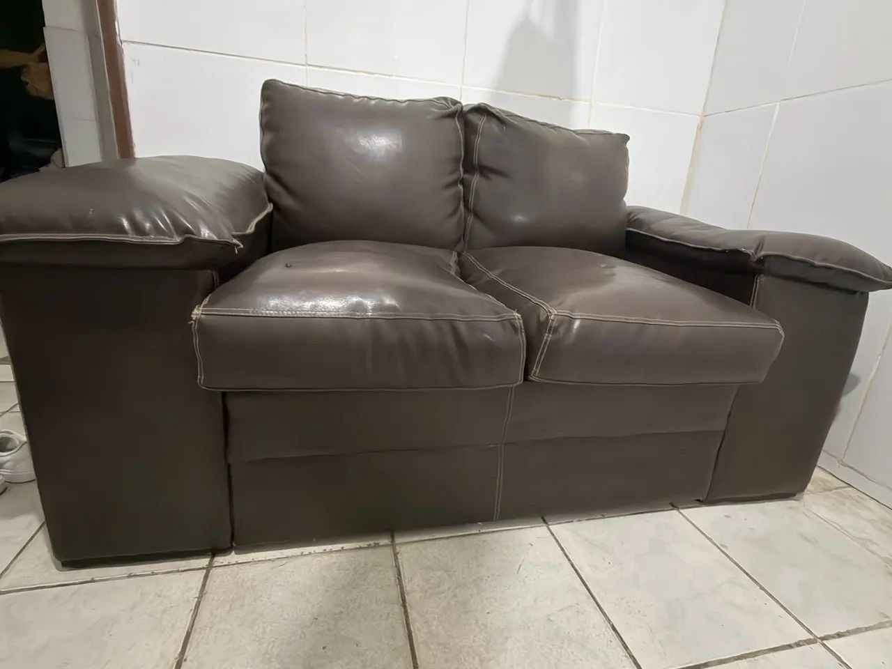 Sofá 2 lugares - Foto 2